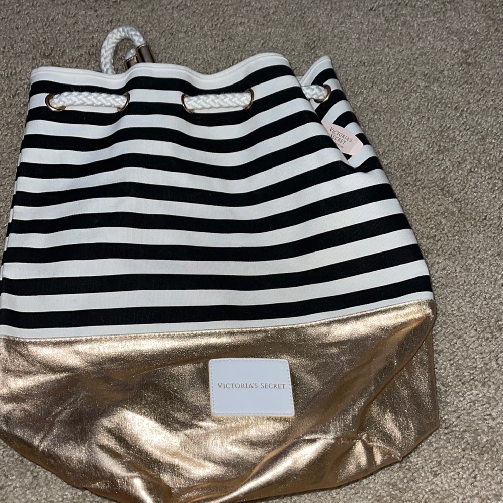 Victoria’s Secret beach tote